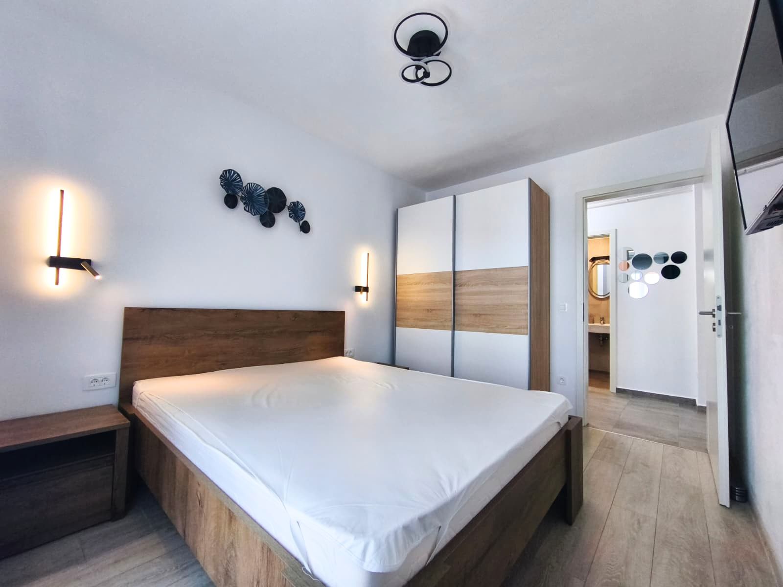 Studio Elegant în Kasper Coresi Balcon  Parcare  Boxă — fotografia 12