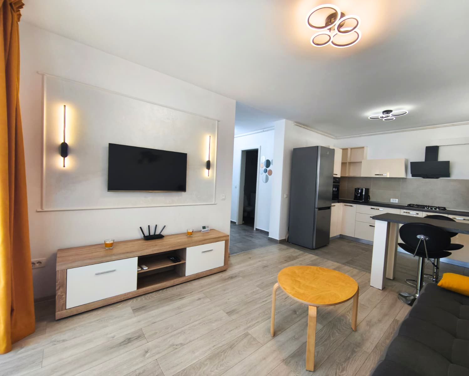 Studio Elegant în Kasper Coresi Balcon  Parcare  Boxă — fotografia 17