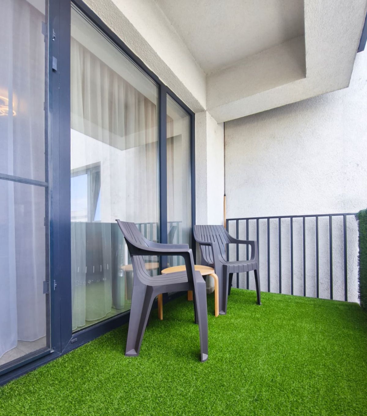 Studio Elegant în Kasper Coresi Balcon  Parcare  Boxă — fotografia 3