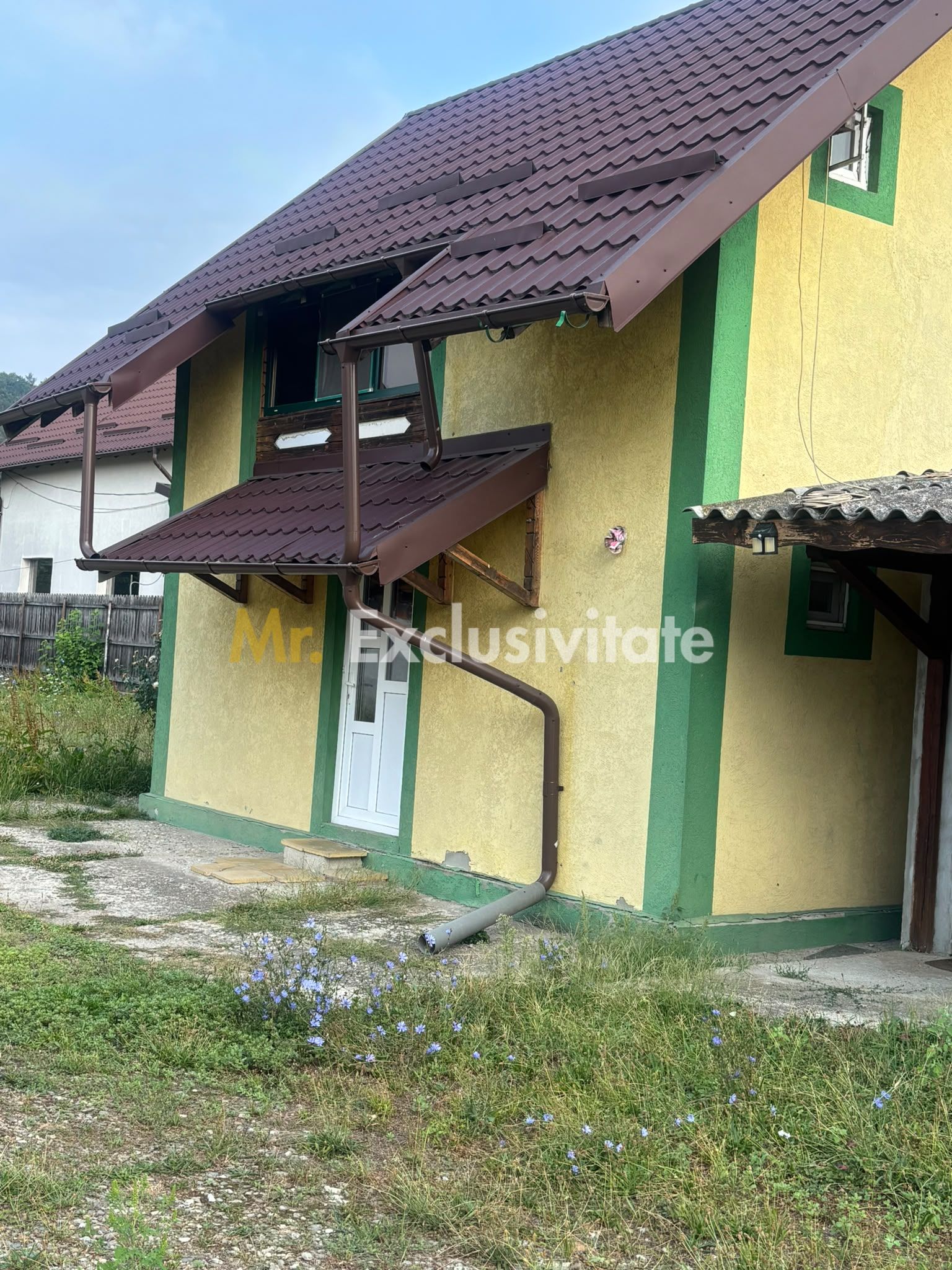 Casa cocheta pe structura de lemn în Mărăcineni Argeșelu