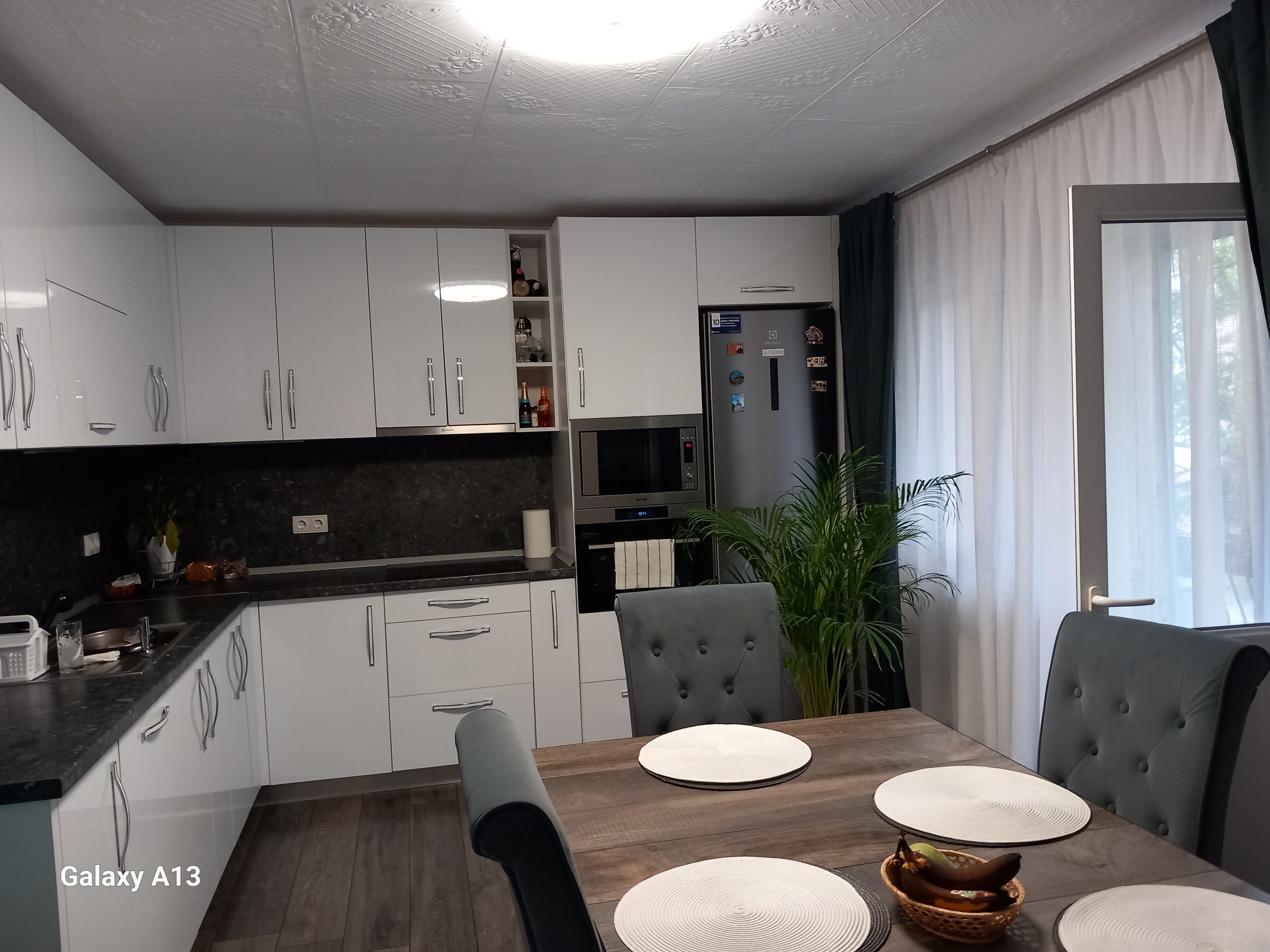 BRASADAS vinde apt. 2 cam RENOVAT 78mp utili etajul 1 în Micro 17. — fotografia 3