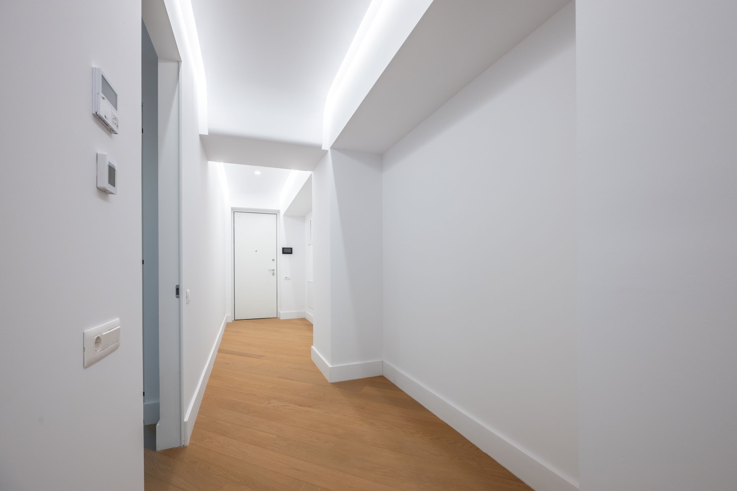 CORTINA 126 | Vedere dubla | 2,900 Eur/mpc [+21% TVA] ULTRALUX — fotografia 9