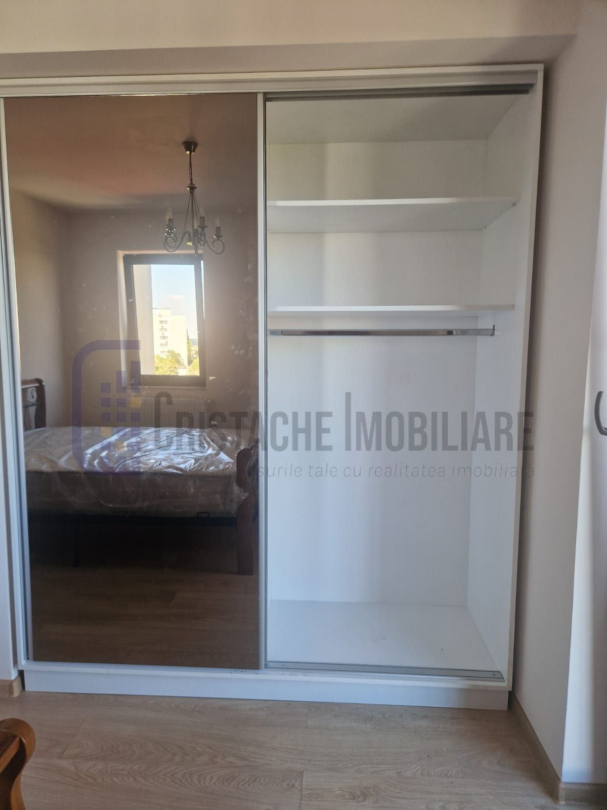 Apartament 2 camere_70 mp._electrocasnice noi si mobilier modern — fotografia 5
