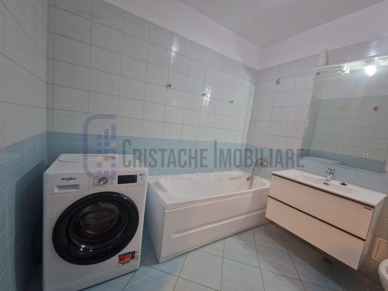Apartament 2 camere_70 mp._electrocasnice noi si mobilier modern — fotografia 6