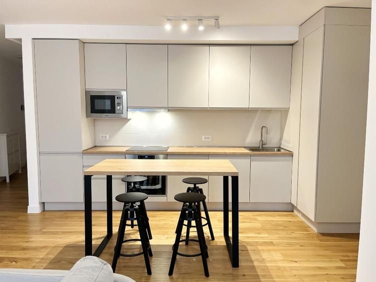 Apartament spatios 2 camere Carmen Sylva Residence cu loc de parcare — fotografia 4