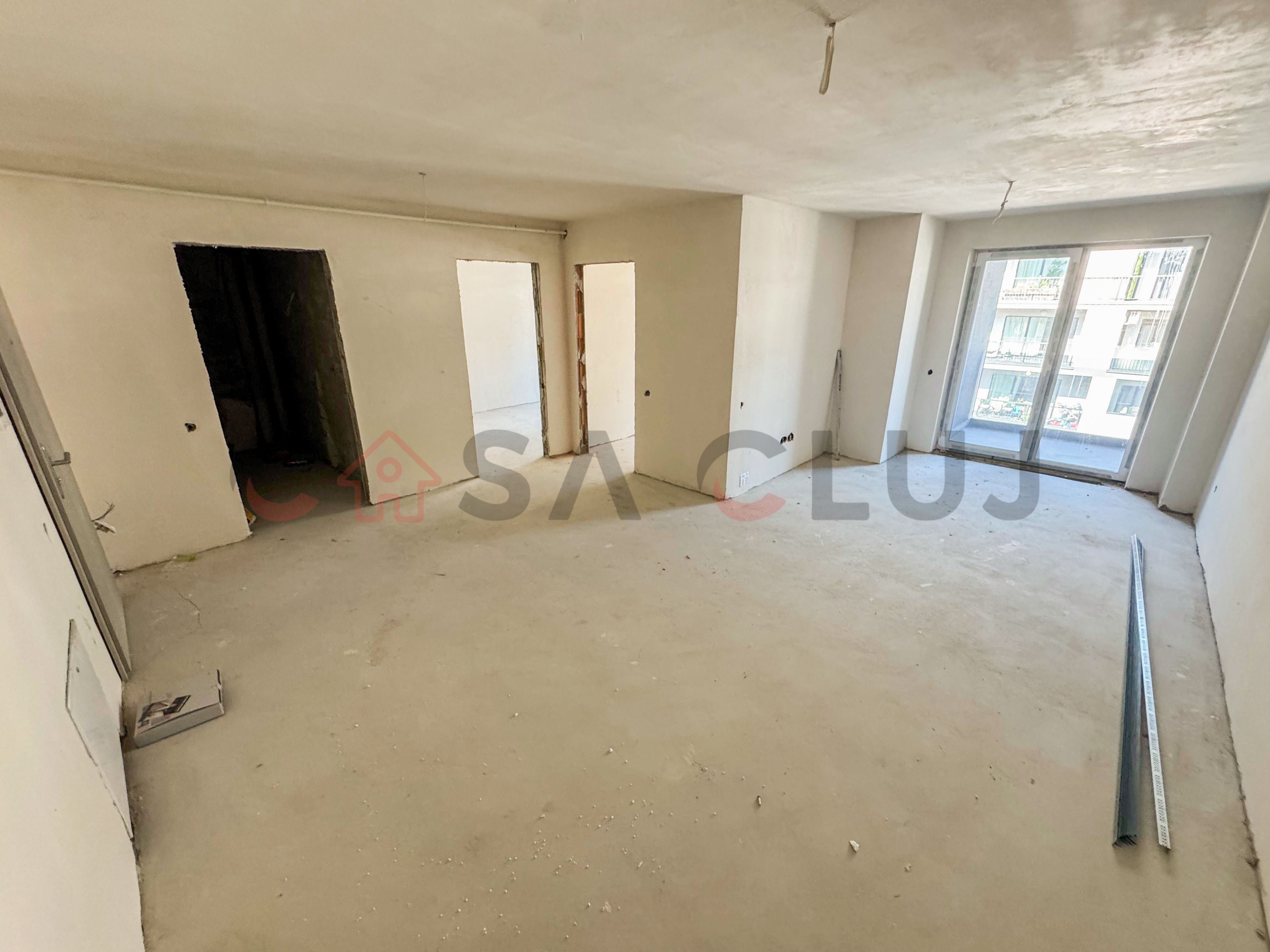 Etaj Intermediar, 2 balcoane, bloc 2025 - Sopor