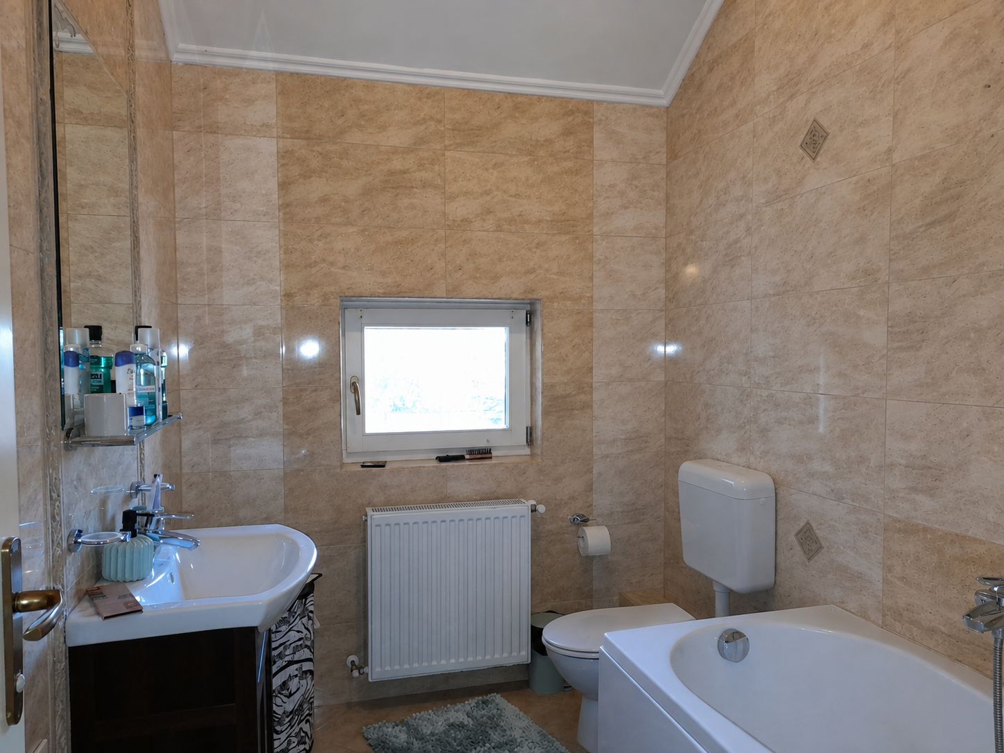 Casa cu 3 dormitoare, centrala gaz, in Cartierul Grigorescu, Oradea — fotografia 14
