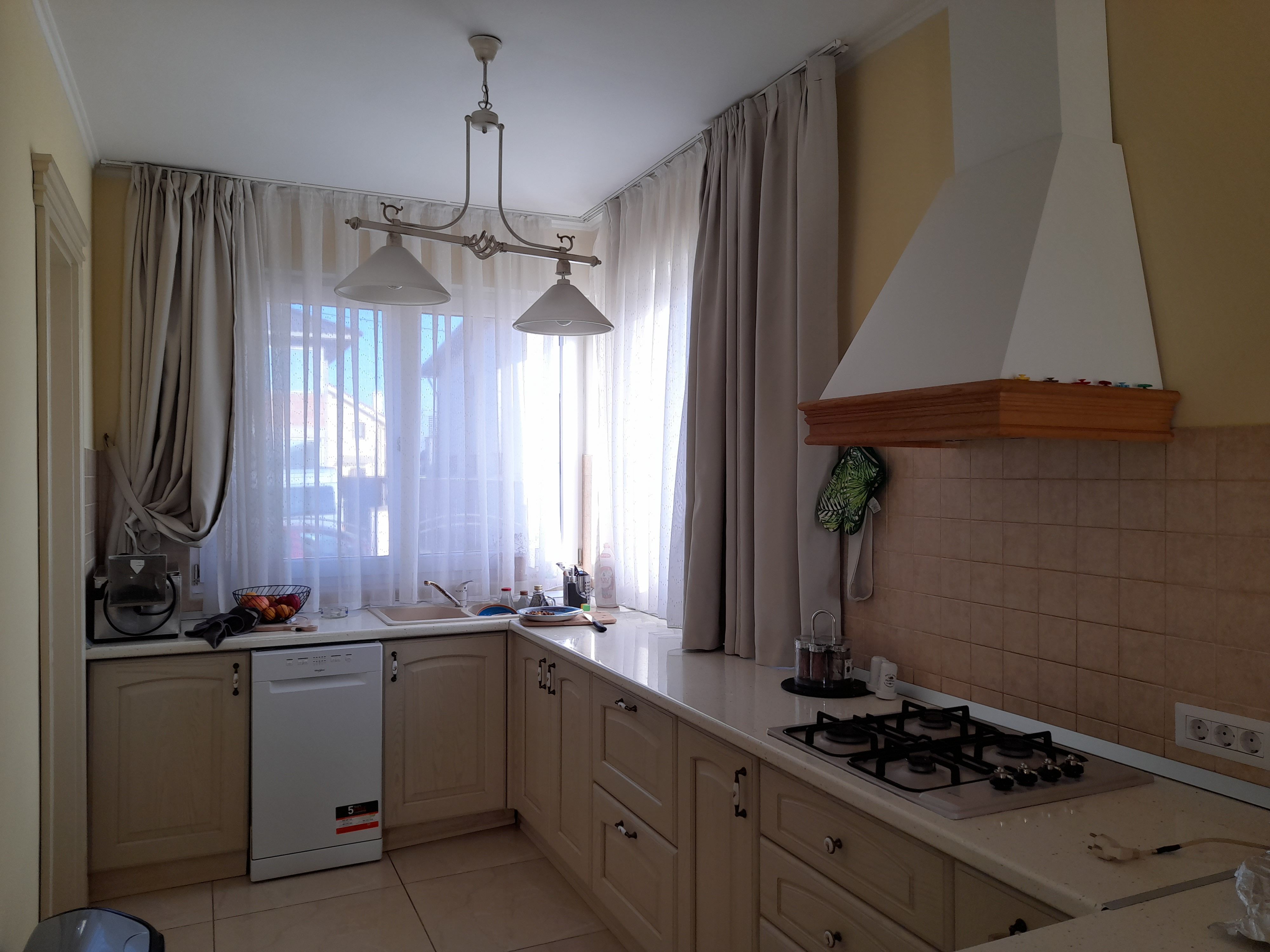 Casa cu 3 dormitoare, centrala gaz, in Cartierul Grigorescu, Oradea — fotografia 7