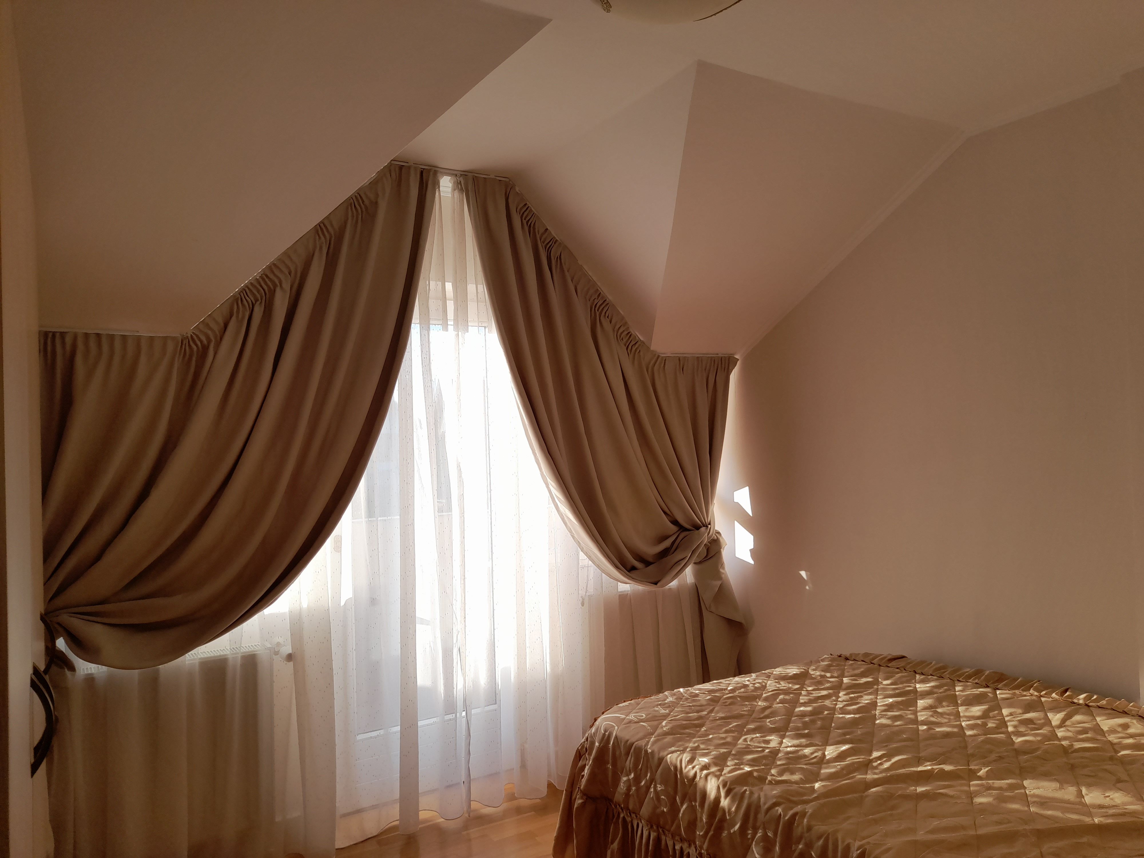Casa cu 3 dormitoare, centrala gaz, in Cartierul Grigorescu, Oradea — fotografia 8