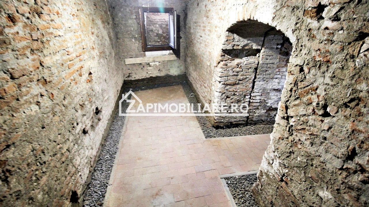 Spatiu Comercial 100 mp.zona Centrală — fotografia 3