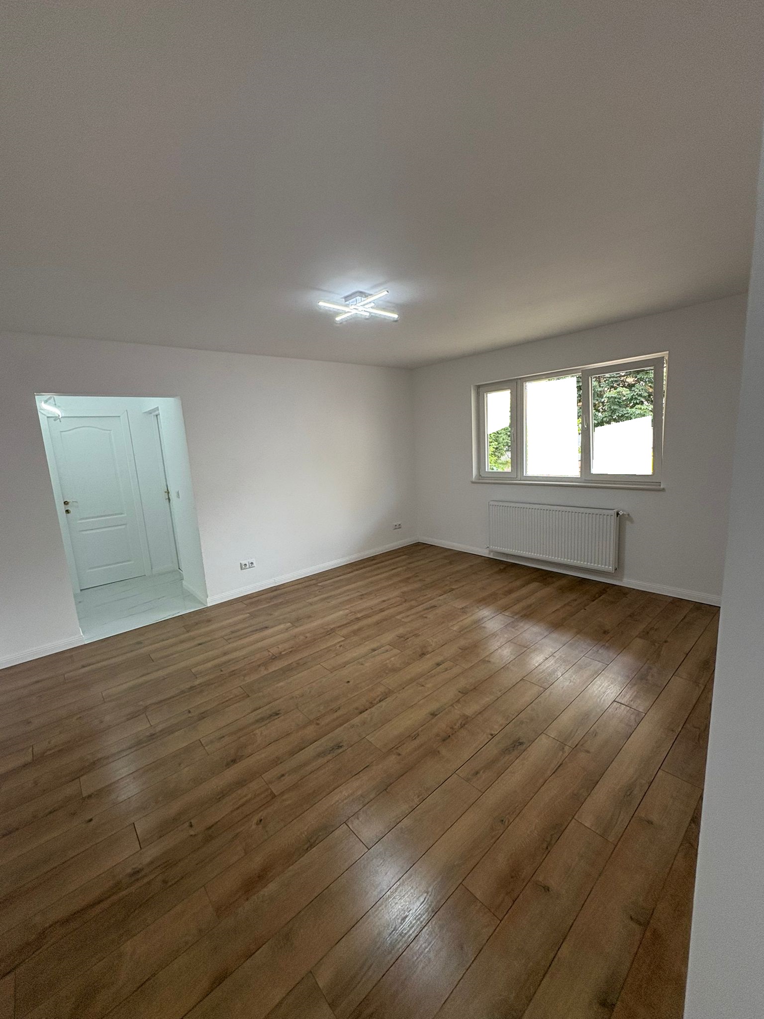 Apartament 2 camere, Zona Burdujeni Cuza Voda 1