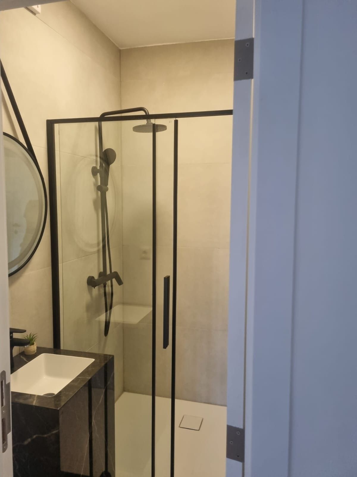 BRASADAS vinde ap 3 cam 4/4 CENTRAL 110mp RENOVAT cu garaj. — fotografia 6