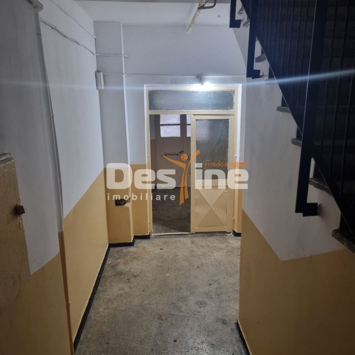 APARTAMENT DE VANZARE — fotografia 9