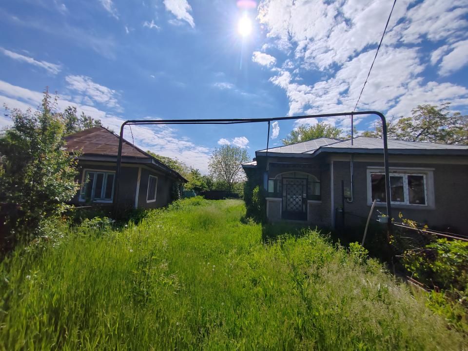 Casă cu teren generos în Dărmănești, DB– oportunitate pentru locuit/investitie — fotografia 3