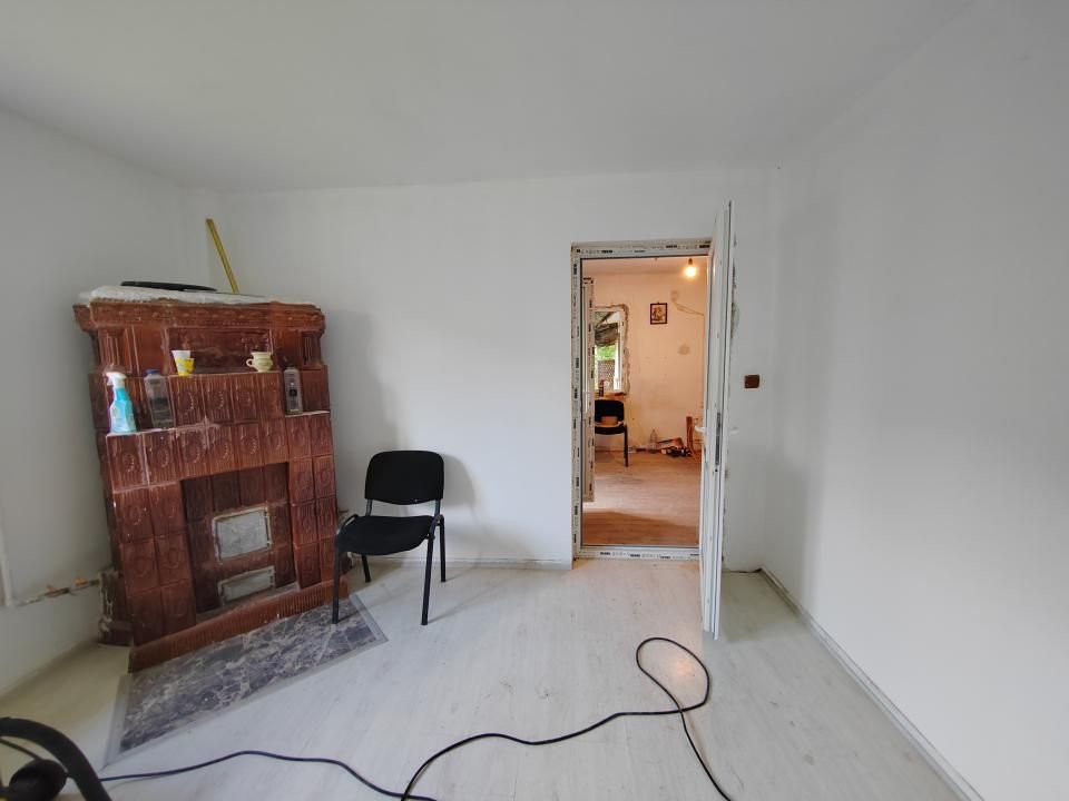 Casă cu teren generos în Dărmănești, DB– oportunitate pentru locuit/investitie — fotografia 9