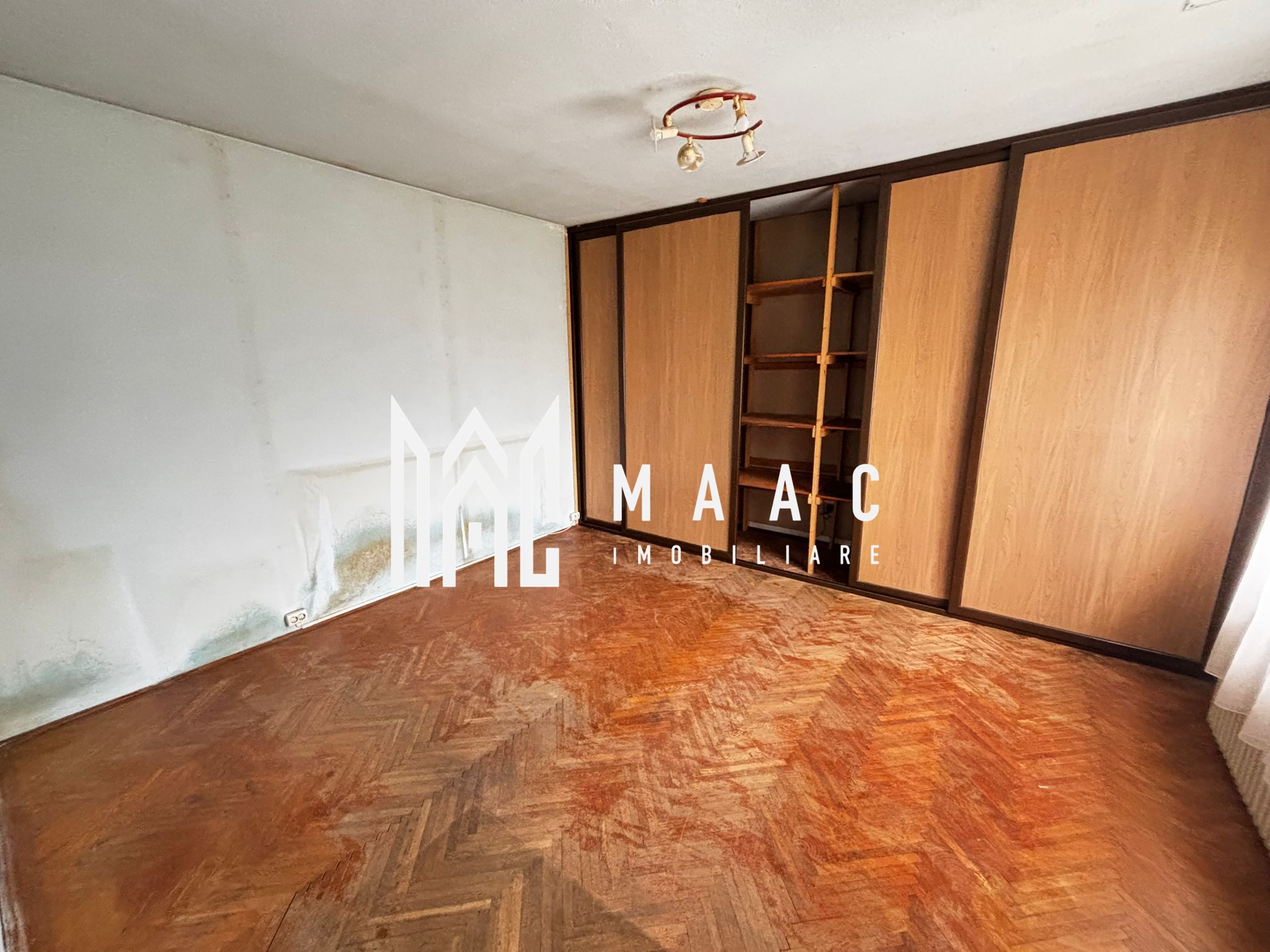 Casă individuală | Teren 1.652 mp | Curte liberă 846 mp | Șura Mica — fotografia 6