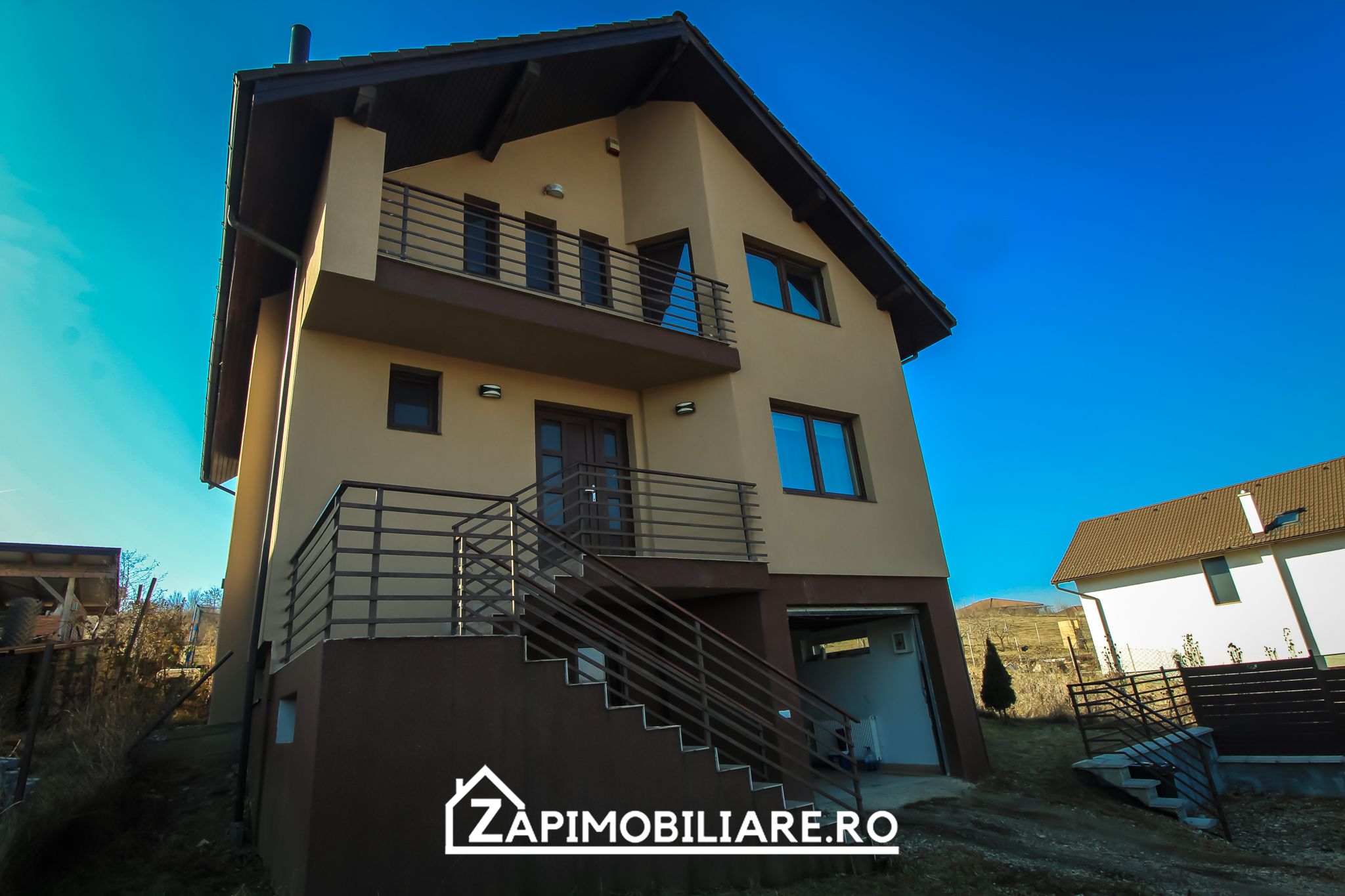 Corunca - Casa 5 camere 170 mp - mobilat utilat + garaj — fotografia 3