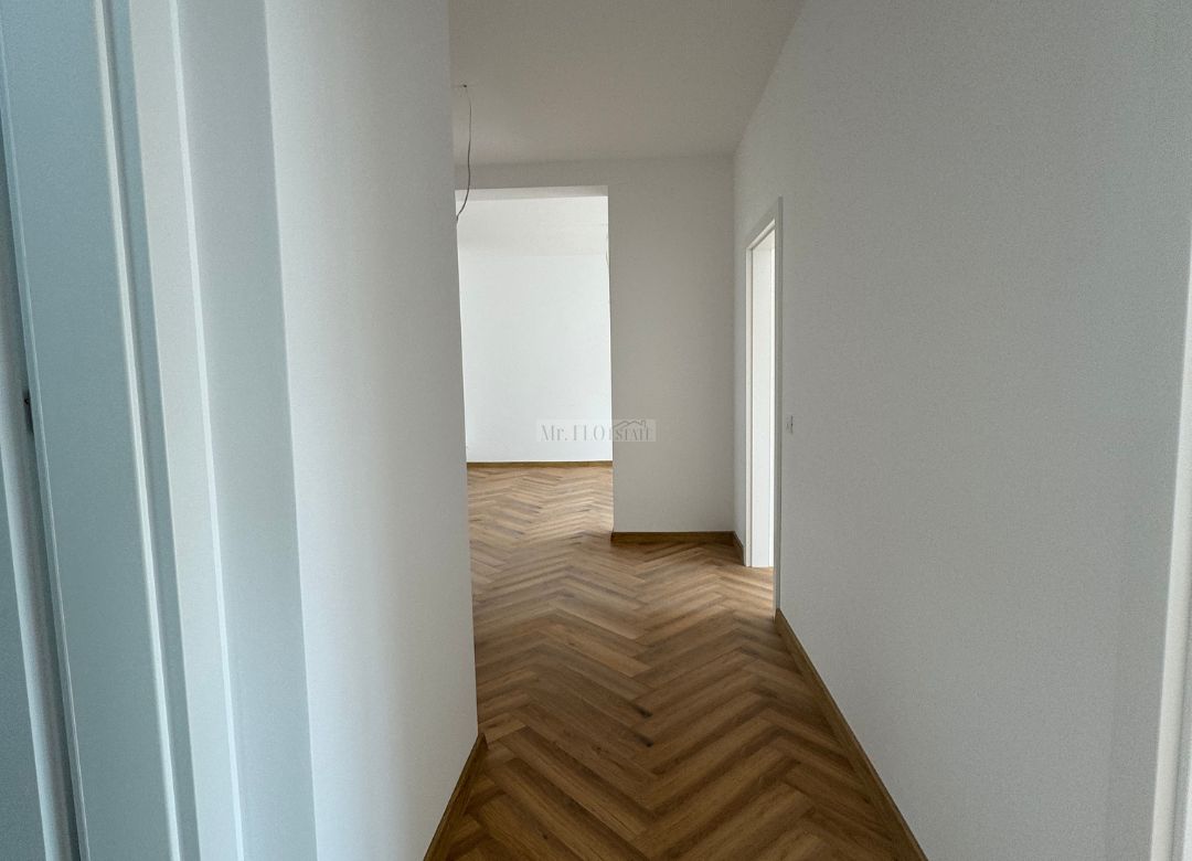Penthouse spațioas și modern, cu terasă panoramică - Torontalului — fotografia 12