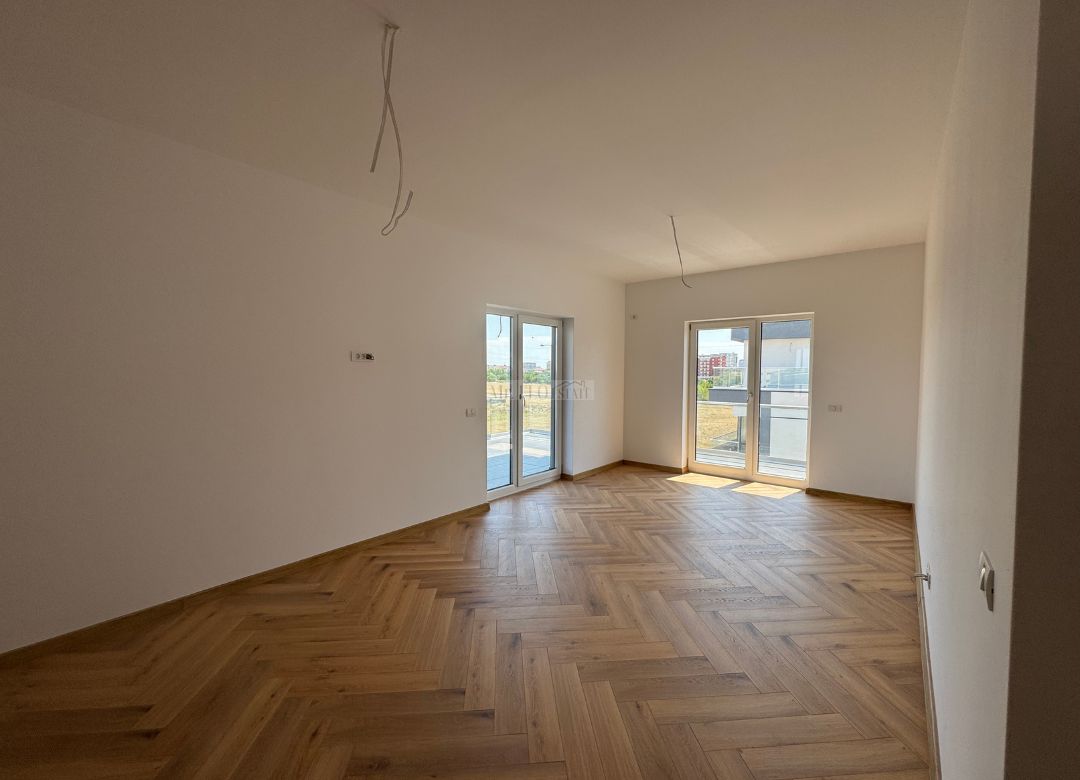Penthouse spațioas și modern, cu terasă panoramică - Torontalului — fotografia 15
