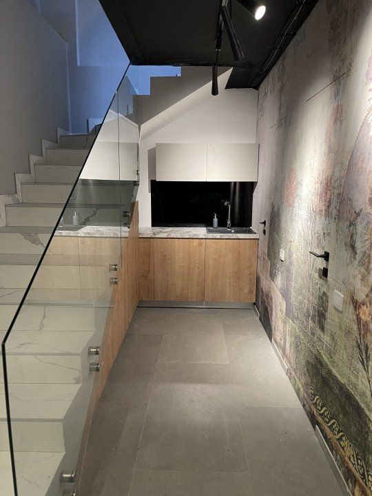 Duplex 3 camere amenajat birou/showroom, cu parcare inclusa — fotografia 6