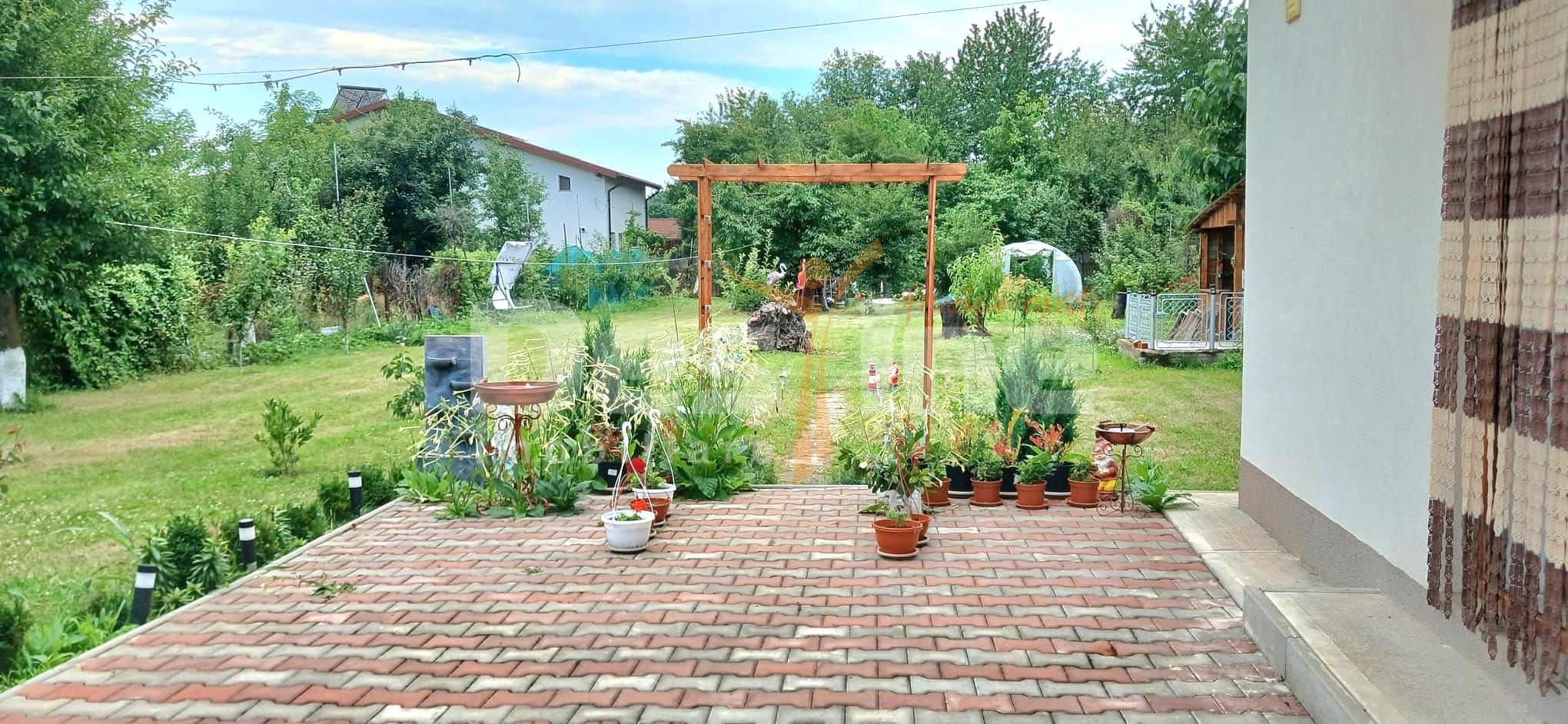 casa duplex Baicoi, intrare si curte separata — fotografia 12