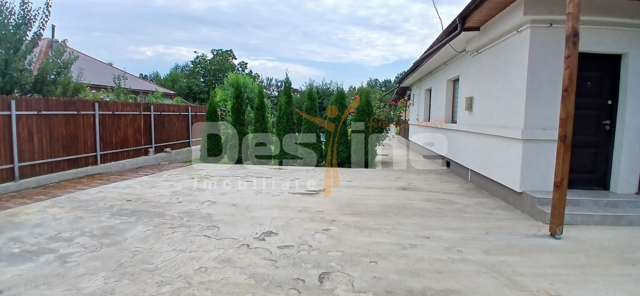 casa duplex Baicoi, intrare si curte separata — fotografia 5