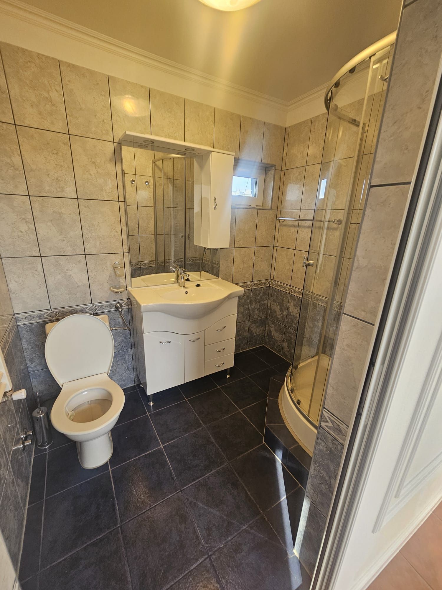 Casă de închiriat | Parcul Carol | 4 camere | Prima inchiriere — fotografia 13