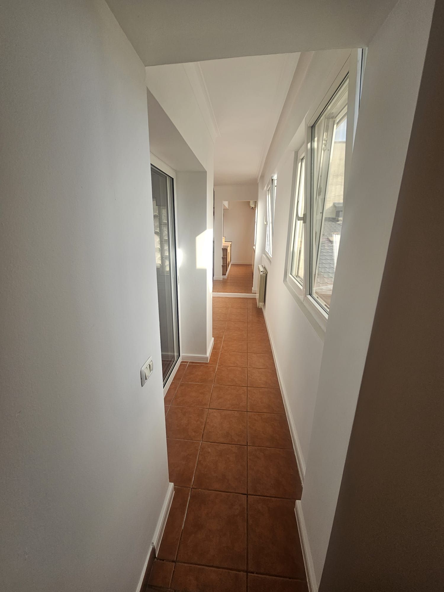 Casă de închiriat | Parcul Carol | 4 camere | Prima inchiriere — fotografia 3