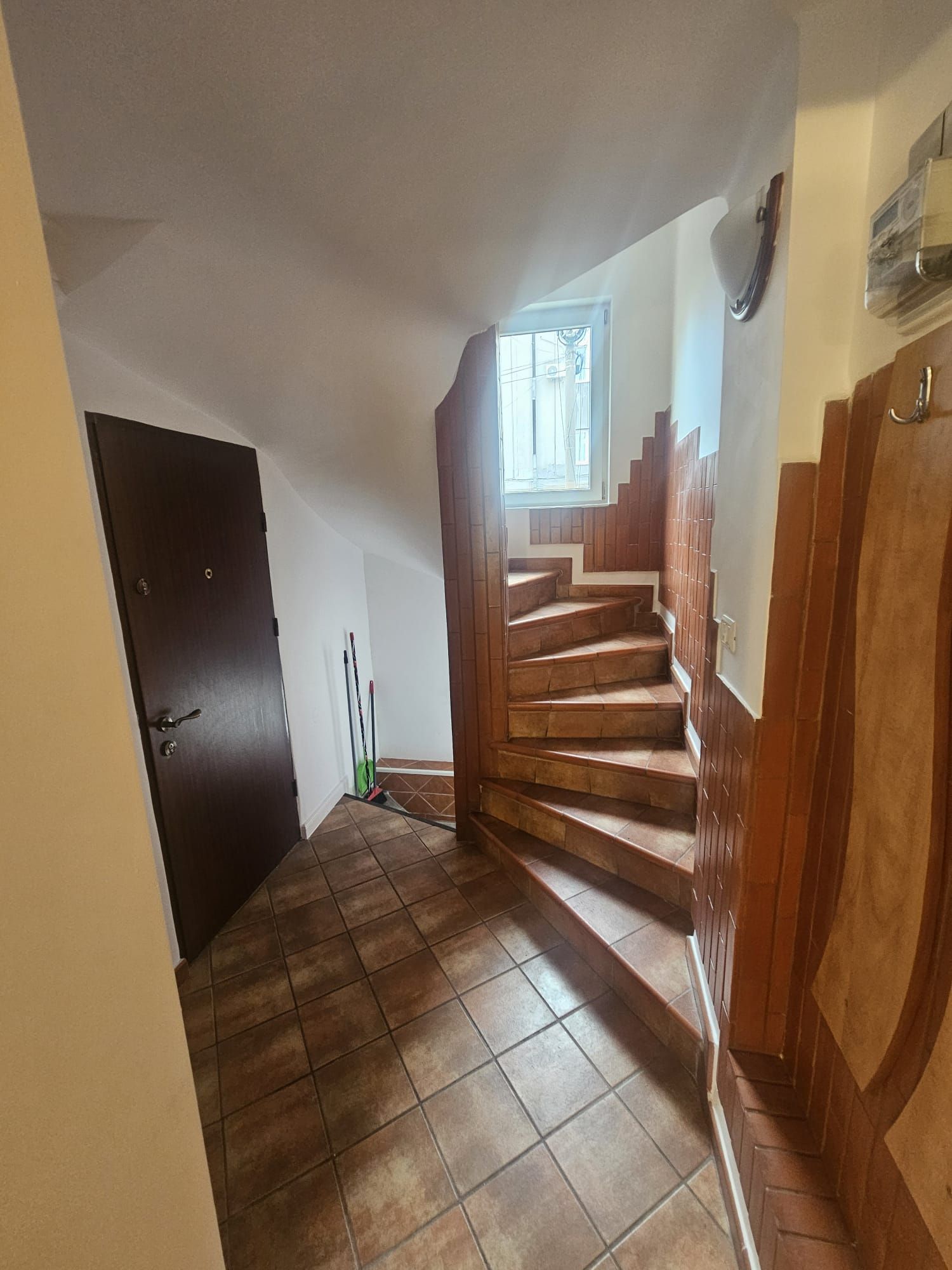 Casă de închiriat | Parcul Carol | 4 camere | Prima inchiriere — fotografia 9