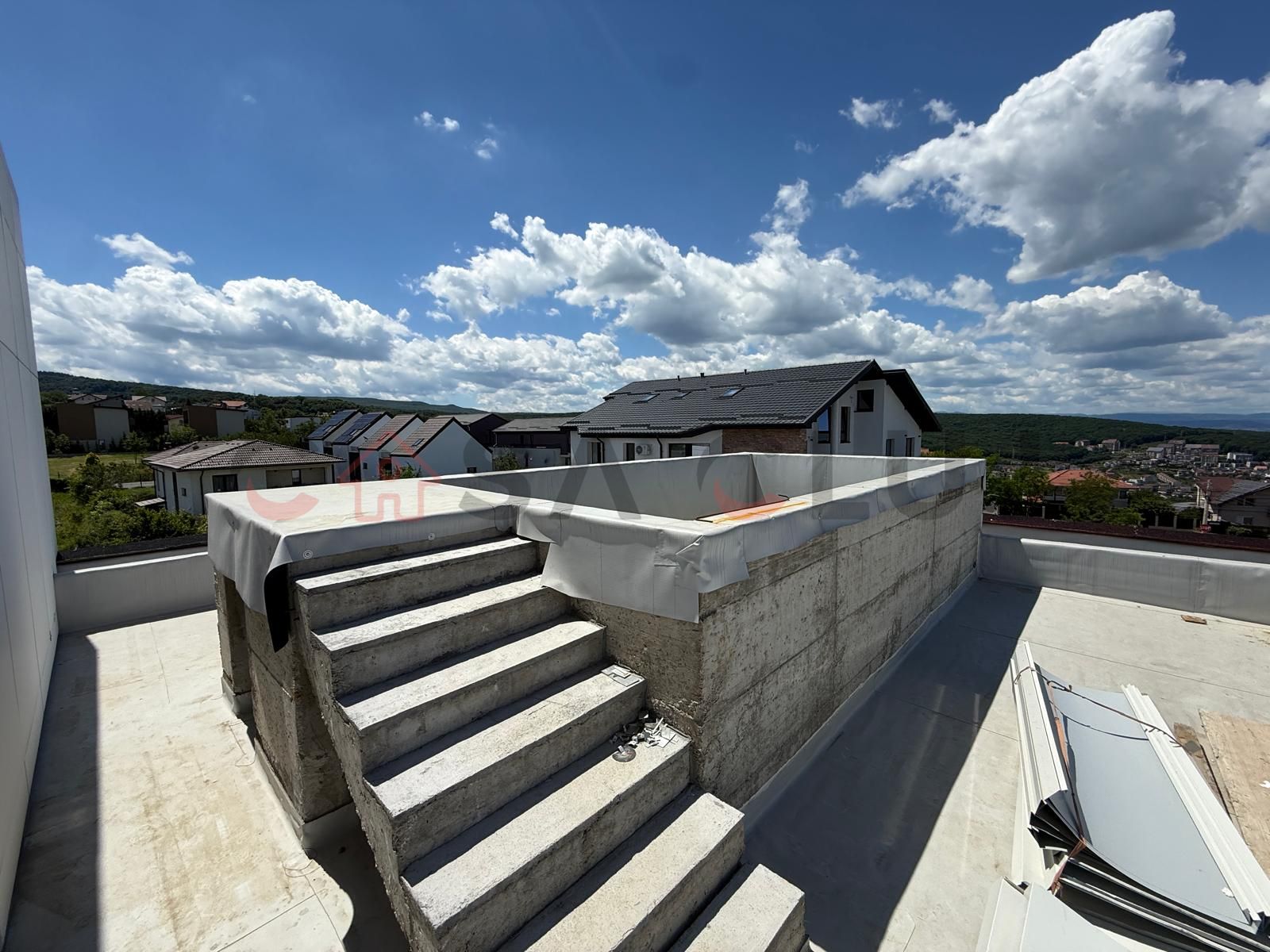 Rooftop cu piscina , 3 camere +birou/dressing , parcare, Europa — fotografia 8