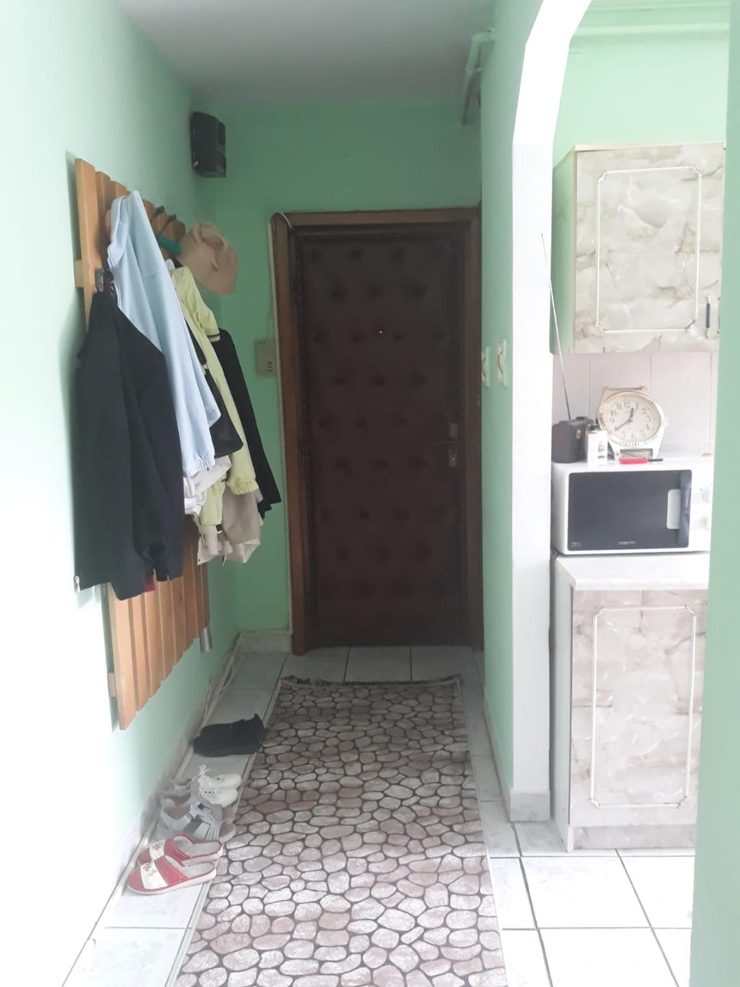 Vand apartament cu 2 camere cf. 1 decomandat, etaj 4/4, Bld. Pandurilor