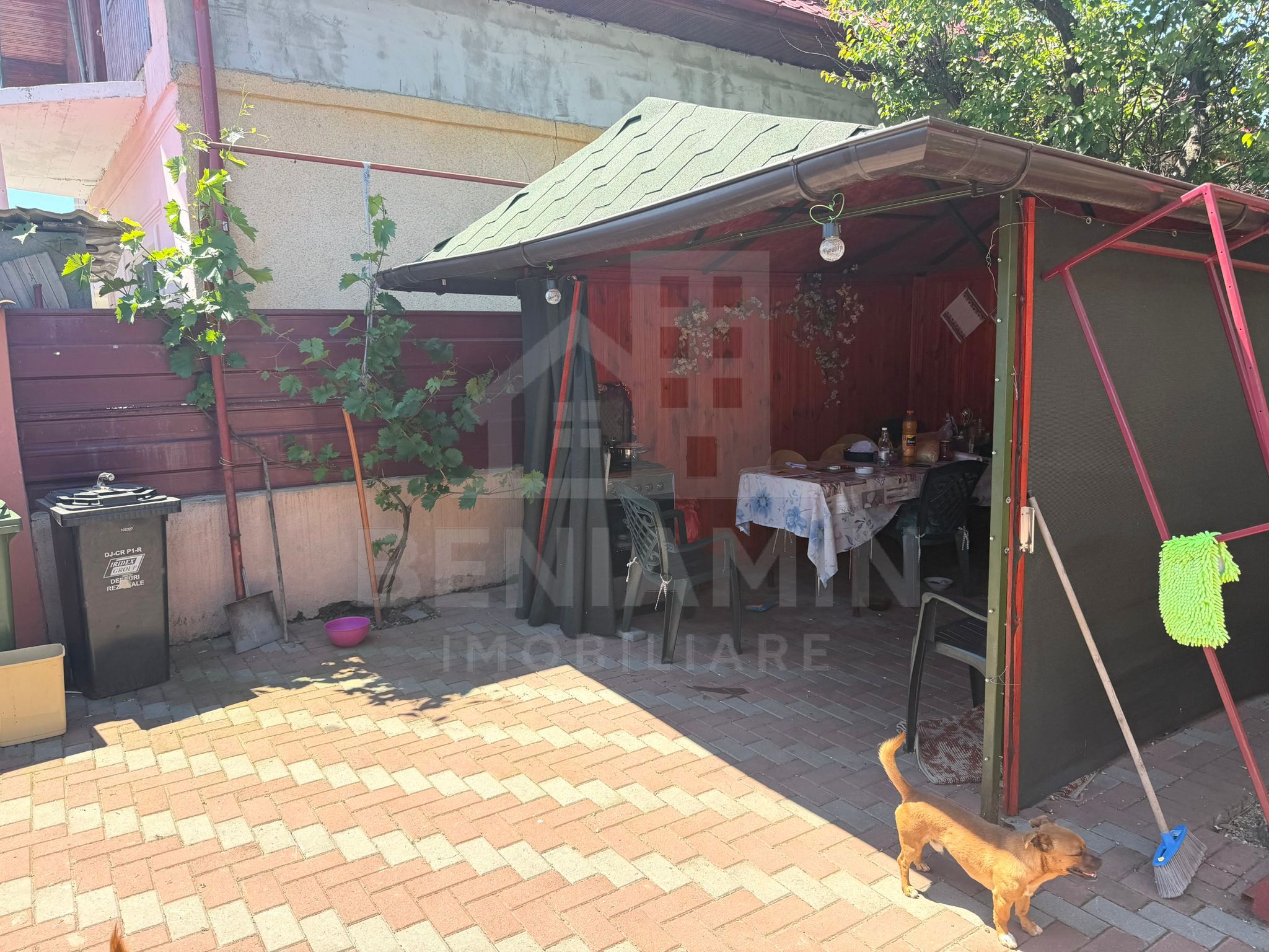 Casa pe parter in cartierul Romanesti — fotografia 8