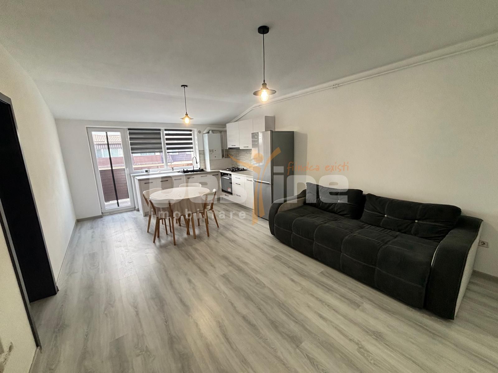 Studio  | 50 mp | Subcetate | 400EURO /lună | — fotografia 3