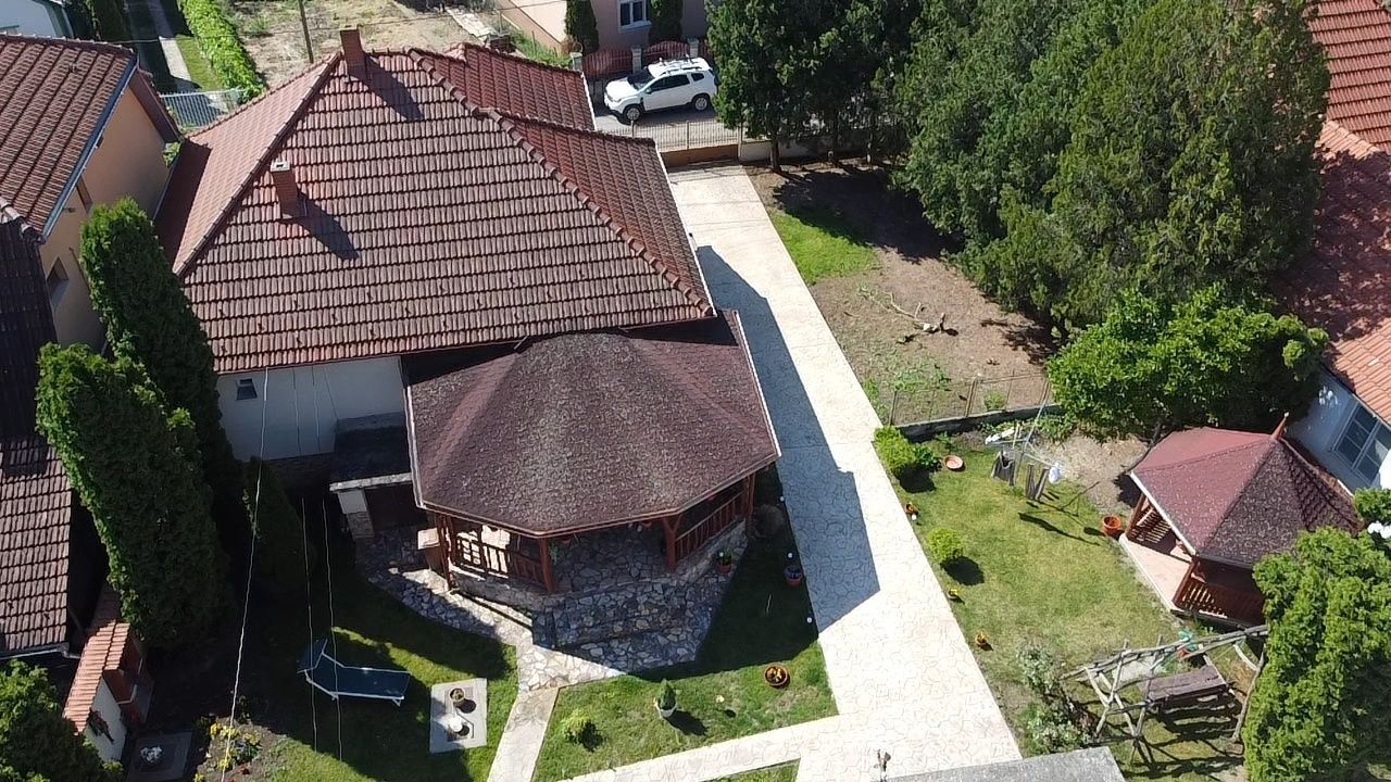 BRASADAS vinde casa in zona Titulescu cu 3.748 mp. teren aferent. — fotografia 6
