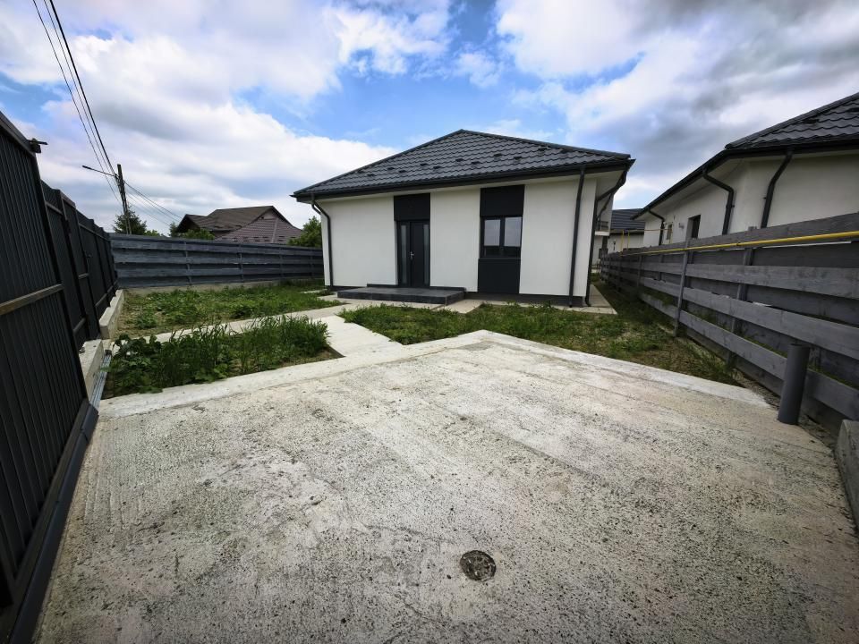 Casă individuală 3 camere 2 bai 313 mp teren Lunca Cetațuii — fotografia 2