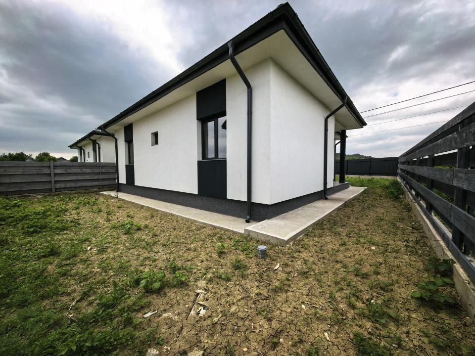 Casă individuală 3 camere 2 bai 313 mp teren Lunca Cetațuii — fotografia 3