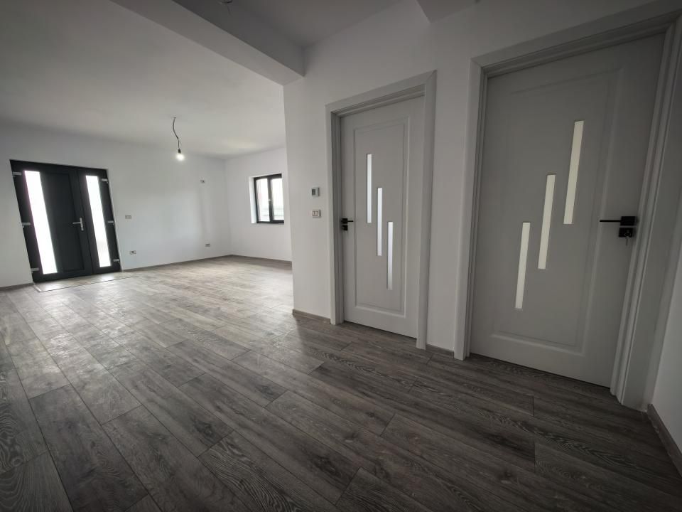 Casă individuală 3 camere 2 bai 313 mp teren Lunca Cetațuii — fotografia 7