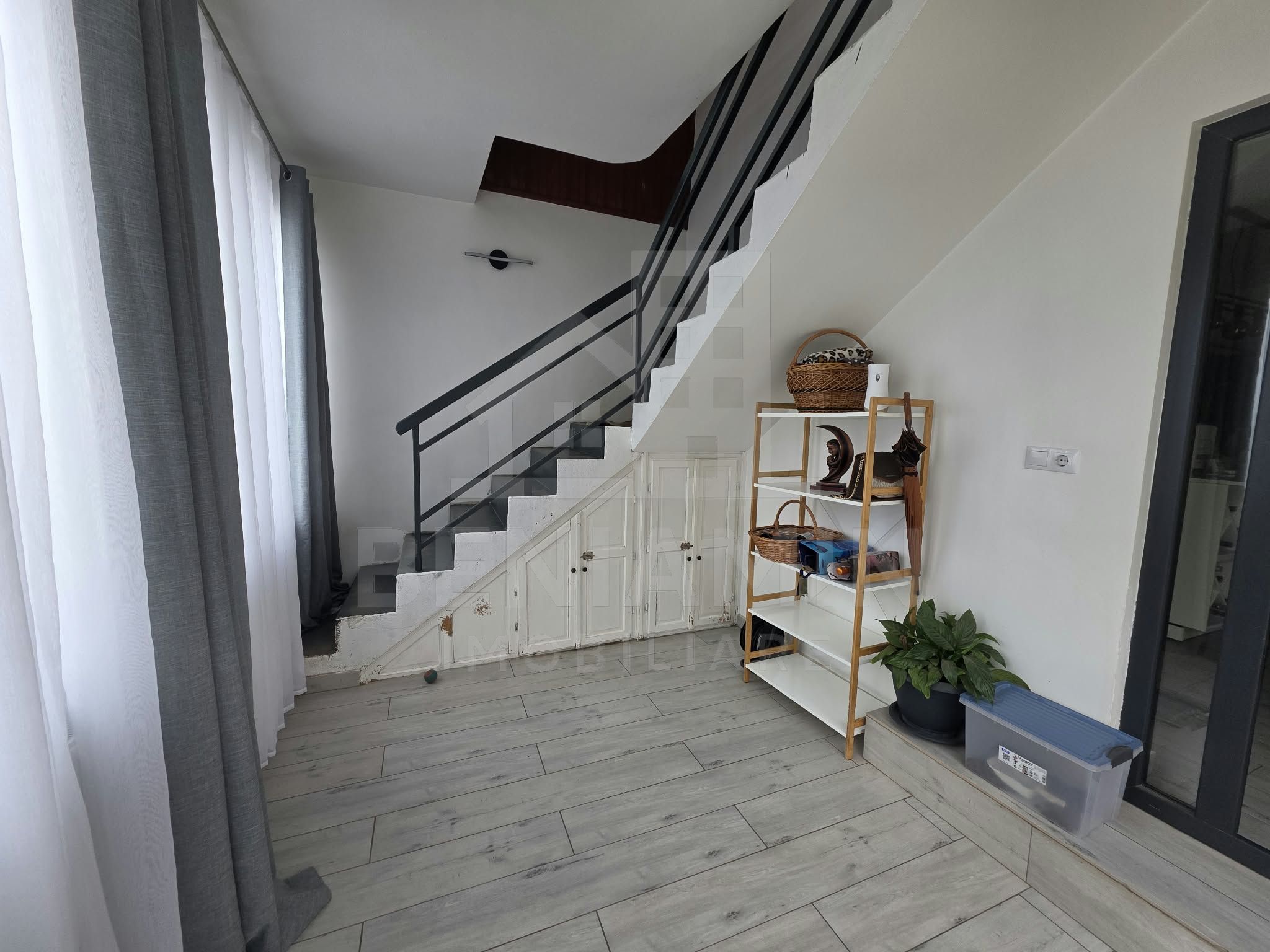 Casa de vanzare in Romanesti cu teren 1200mp mobilata utilata — fotografia 7