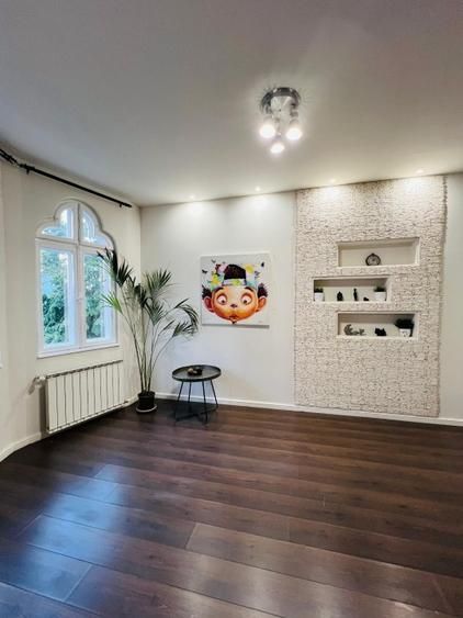 Apartament spațios și luminos într-o vilă interbelică –  Budapesta / Tineretului — fotografia 2