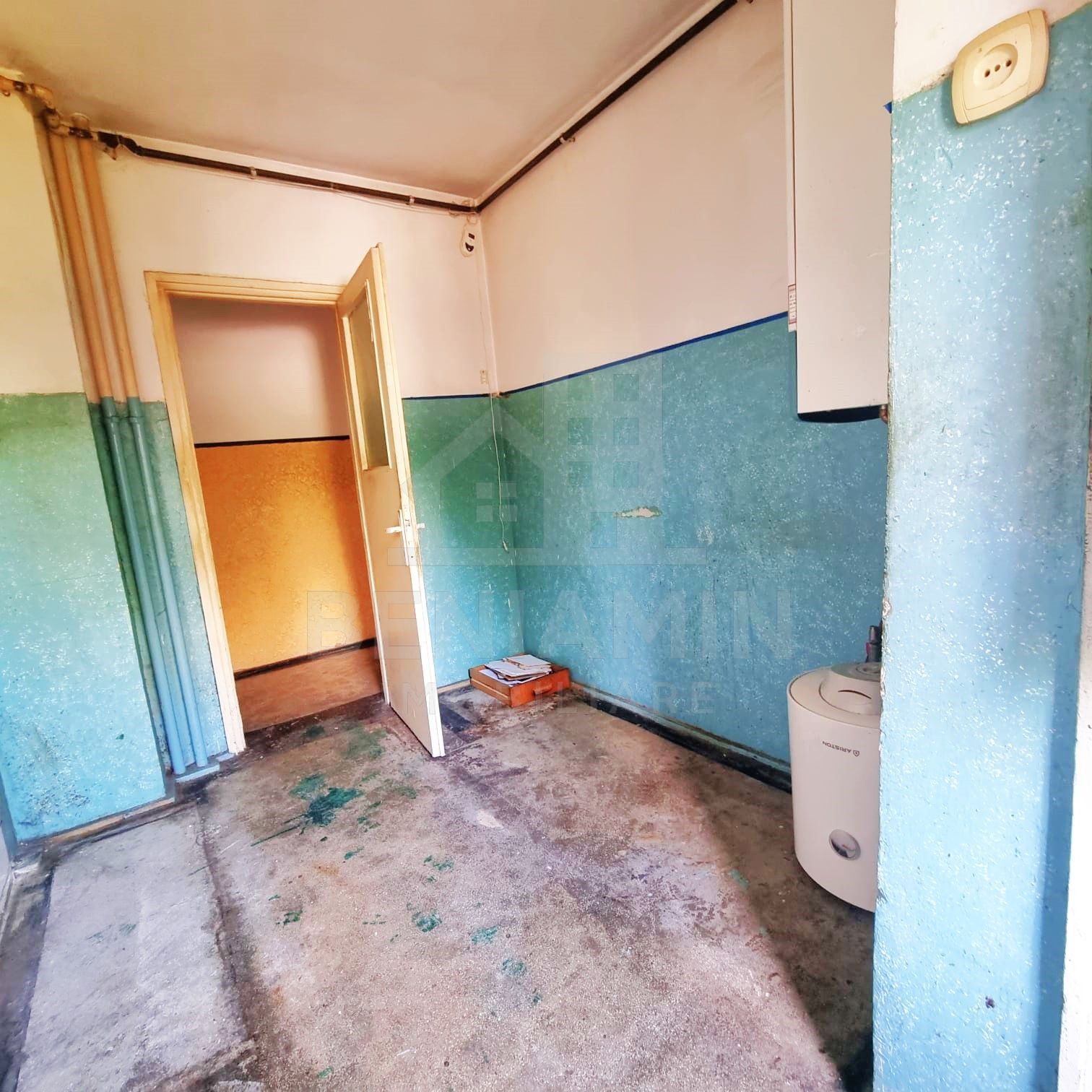 3 Camere- Etaj 1- Centrala Proprie- Florilor/Vlahuta — fotografia 6
