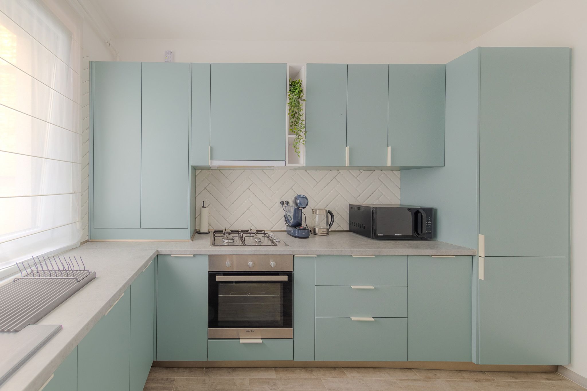Apartament 3 camere, ultracentral, Oradea. 287 000 E. Comision 0 — fotografia 4