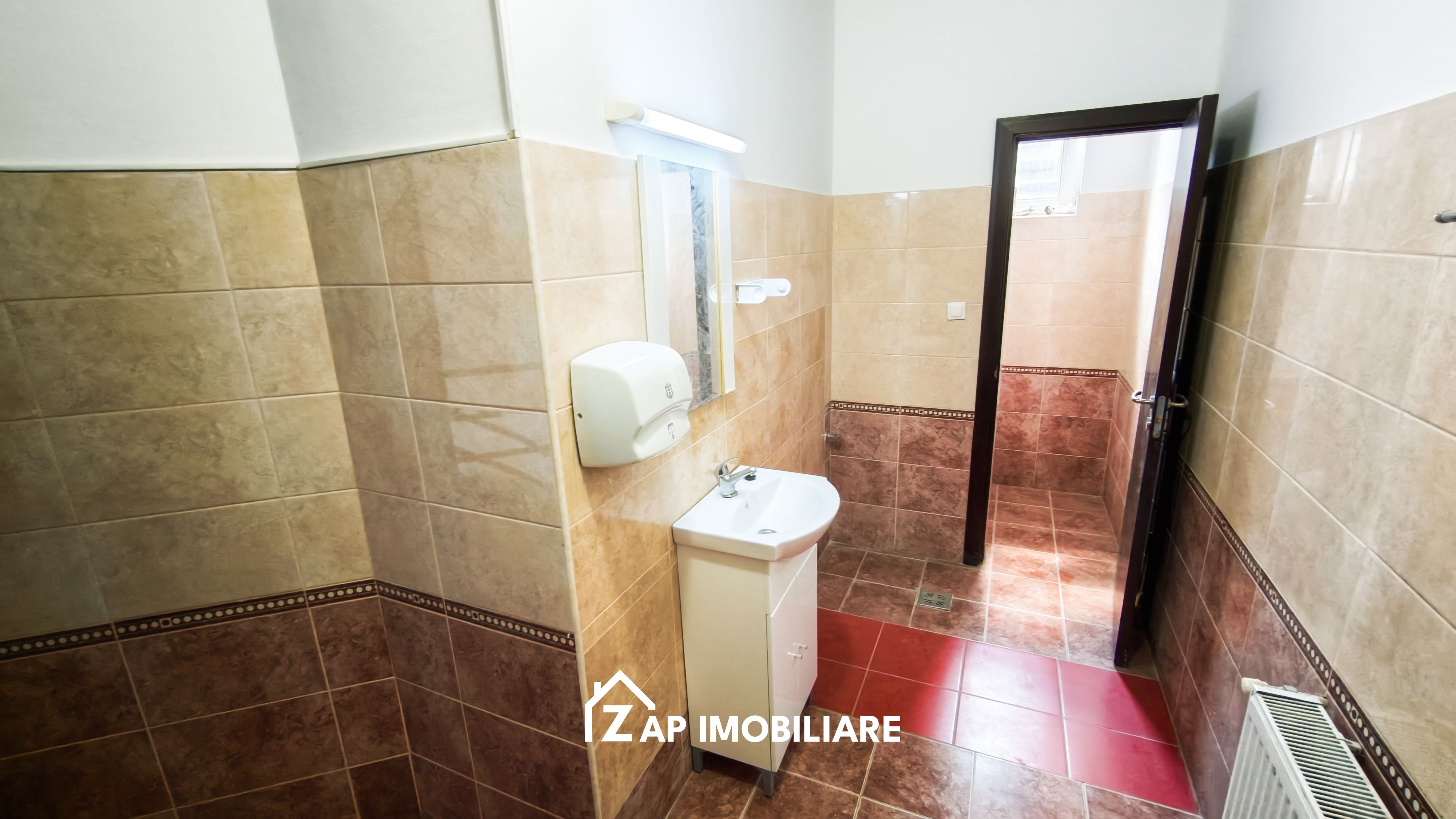Cazare Muncitori - 10 incaperi - 5 băi - 1 bucătărie — fotografia 10