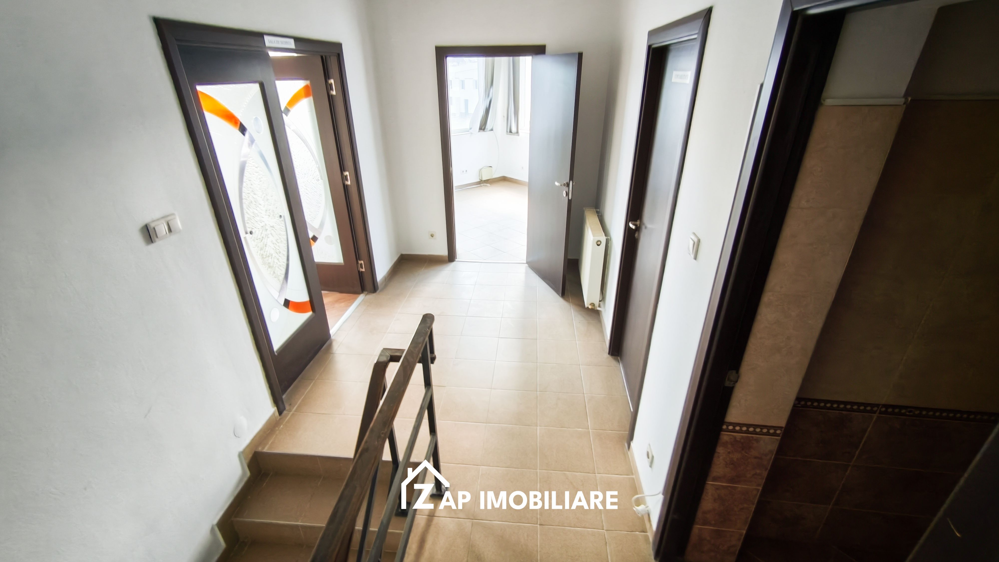 Cazare Muncitori - 10 incaperi - 5 băi - 1 bucătărie — fotografia 9