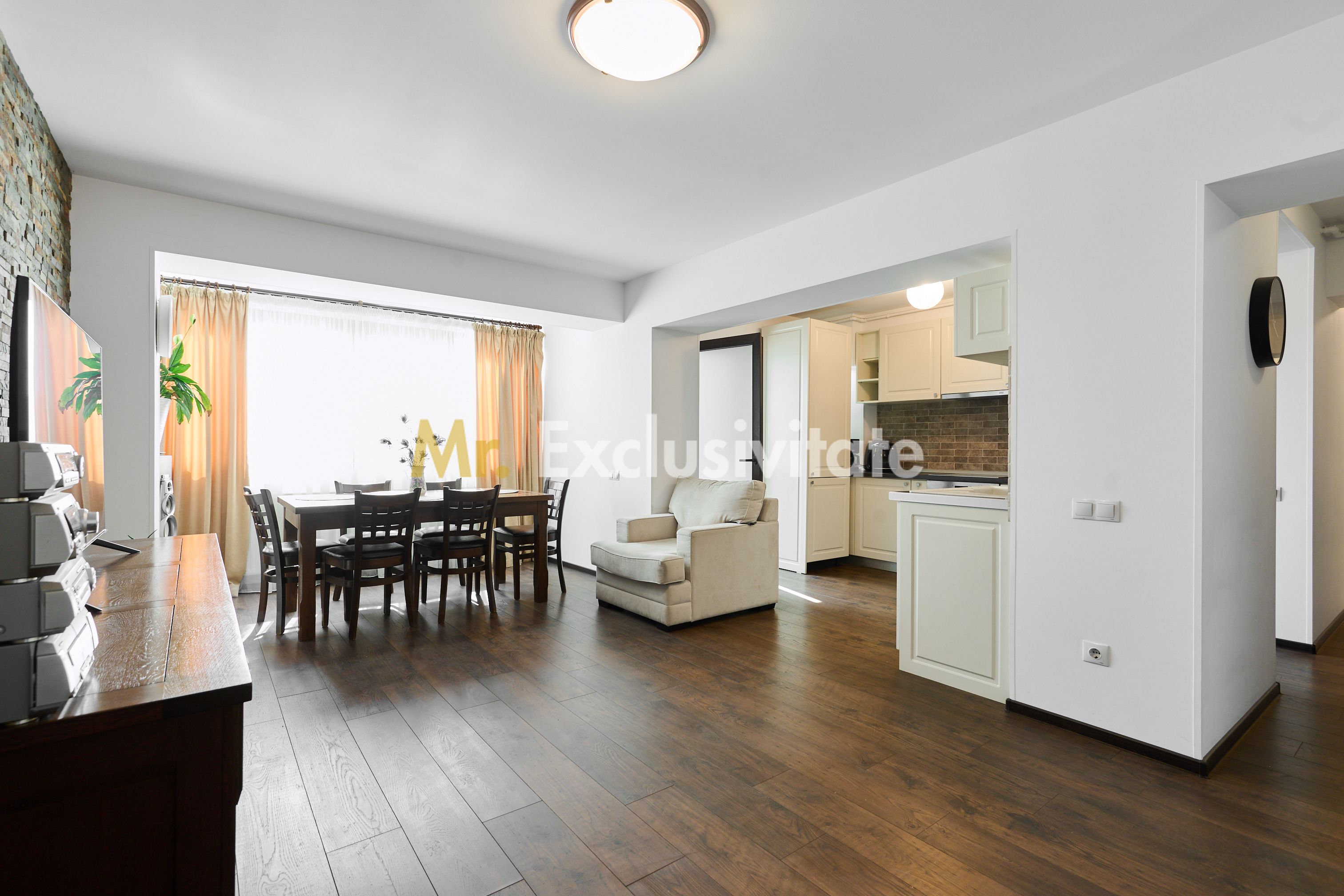 Apartament cu 3 camere în blocul Mobilux, Piața Vasile Milea — fotografia 6