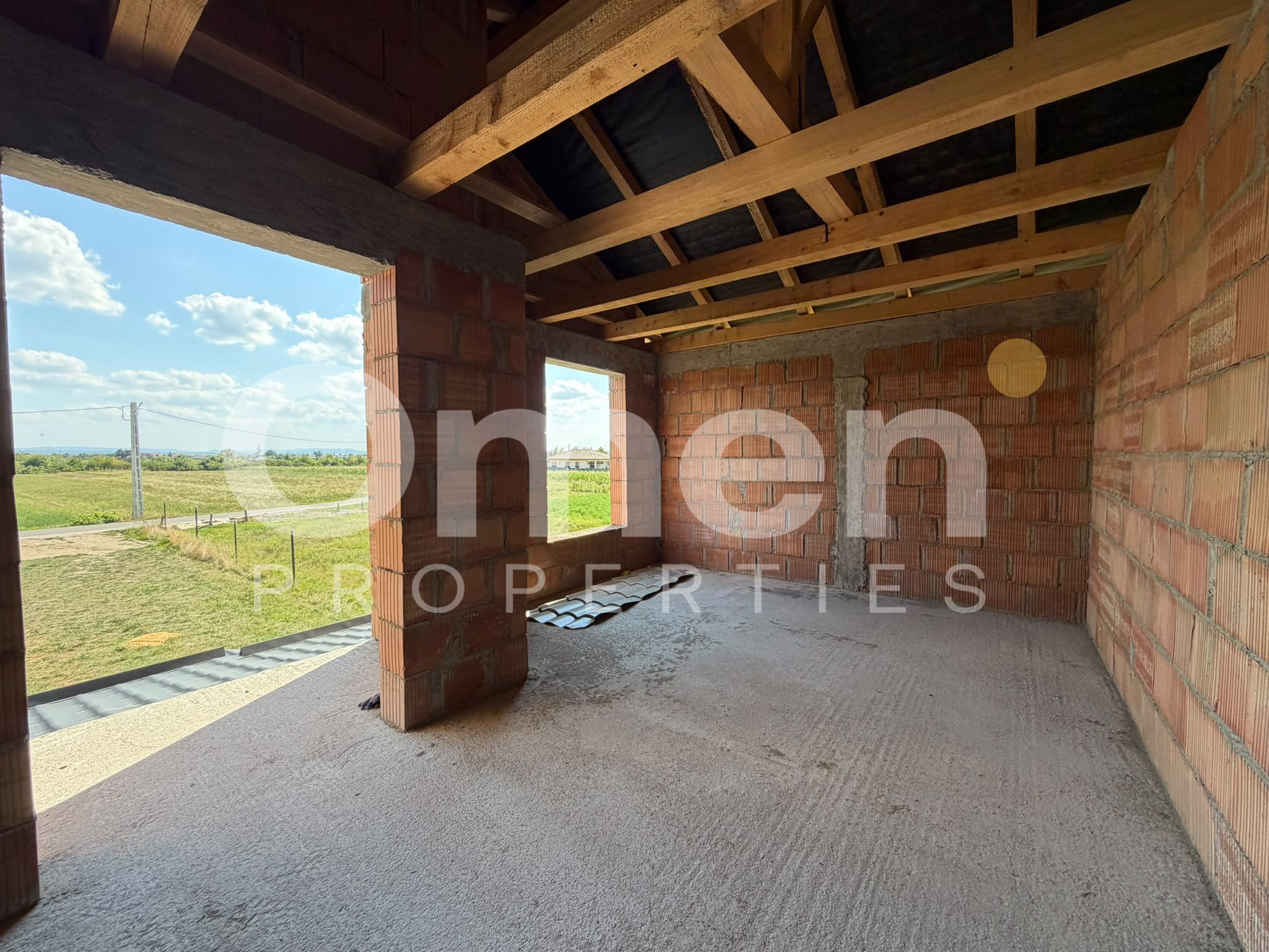 Casa la rosu de vanzare | 120 mp | 5 ari de teren | sat Sasar — fotografia 7