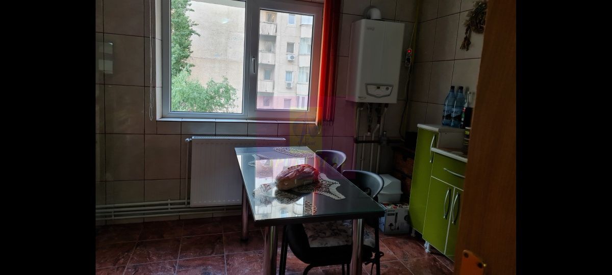 Vanzare apartament 3camere Nerva Traian — fotografia 3