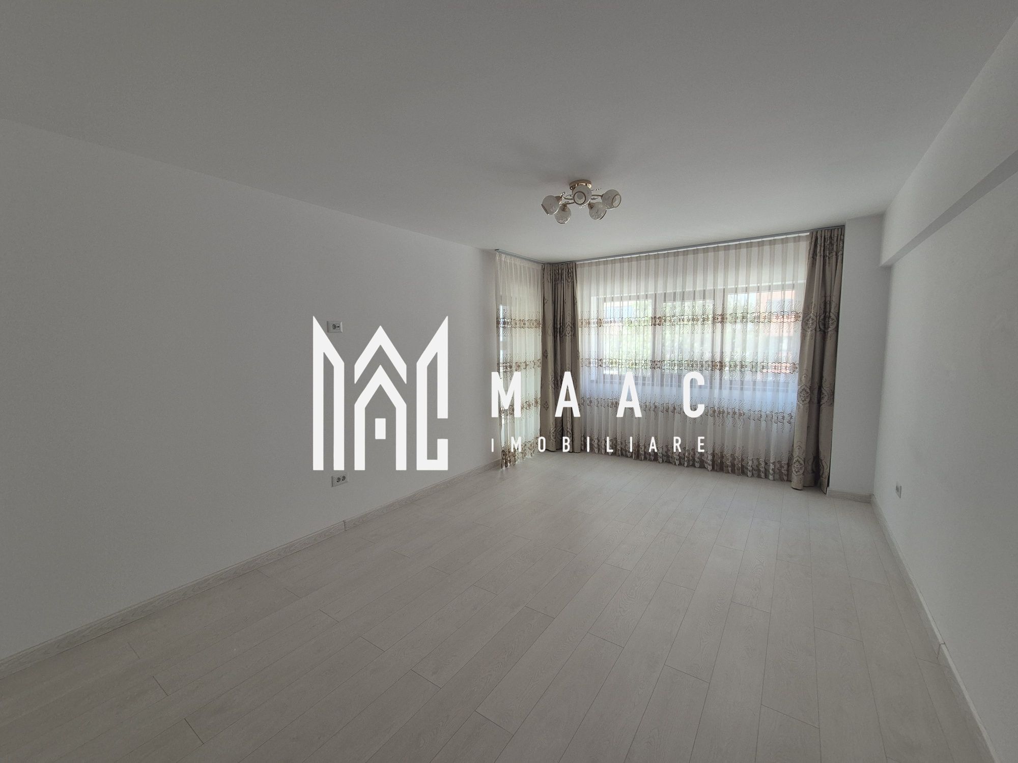 Apartament 3 camere de vânzare | Râmnicu Vâlcea, Central — fotografia 3