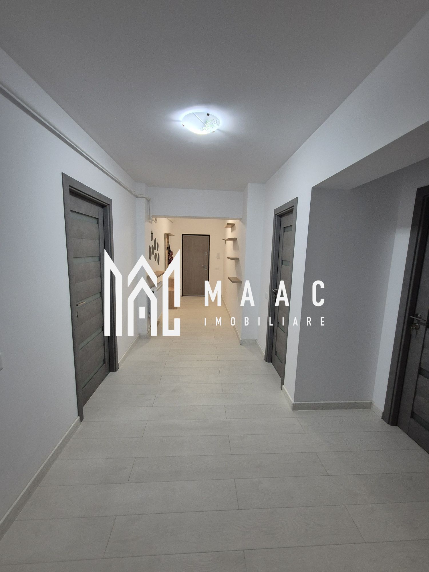 Apartament 3 camere de vânzare | Râmnicu Vâlcea, Central — fotografia 5