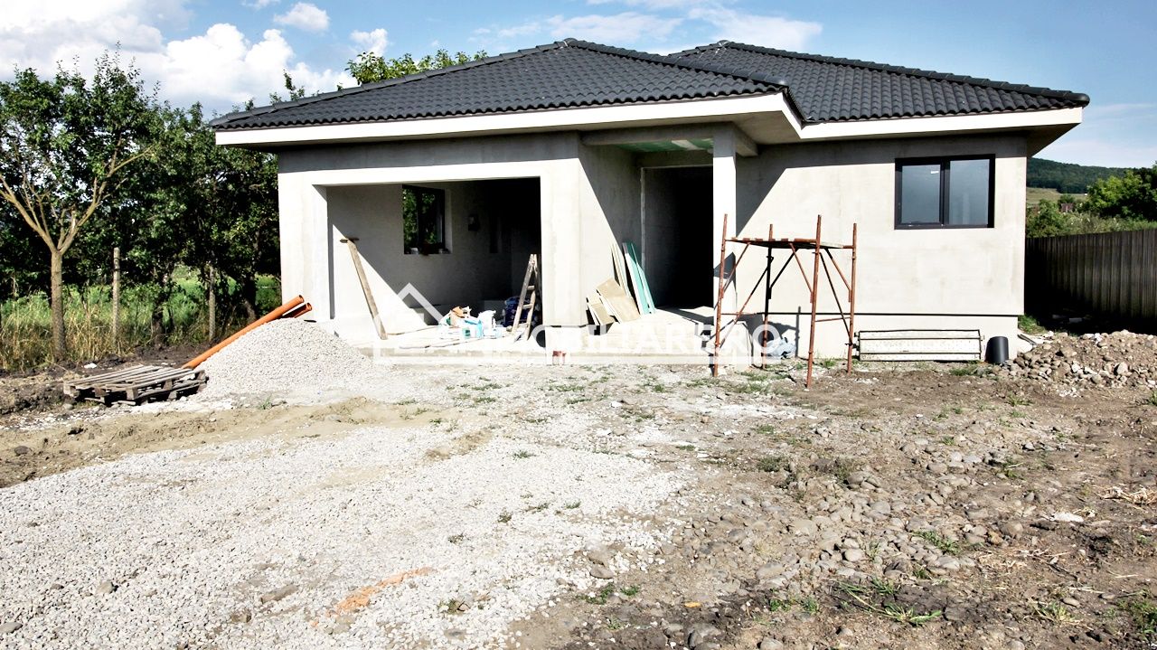 Casa 5 camere pe 1 nivel cu garaj si gard 176mp,1400mp teren — fotografia 11
