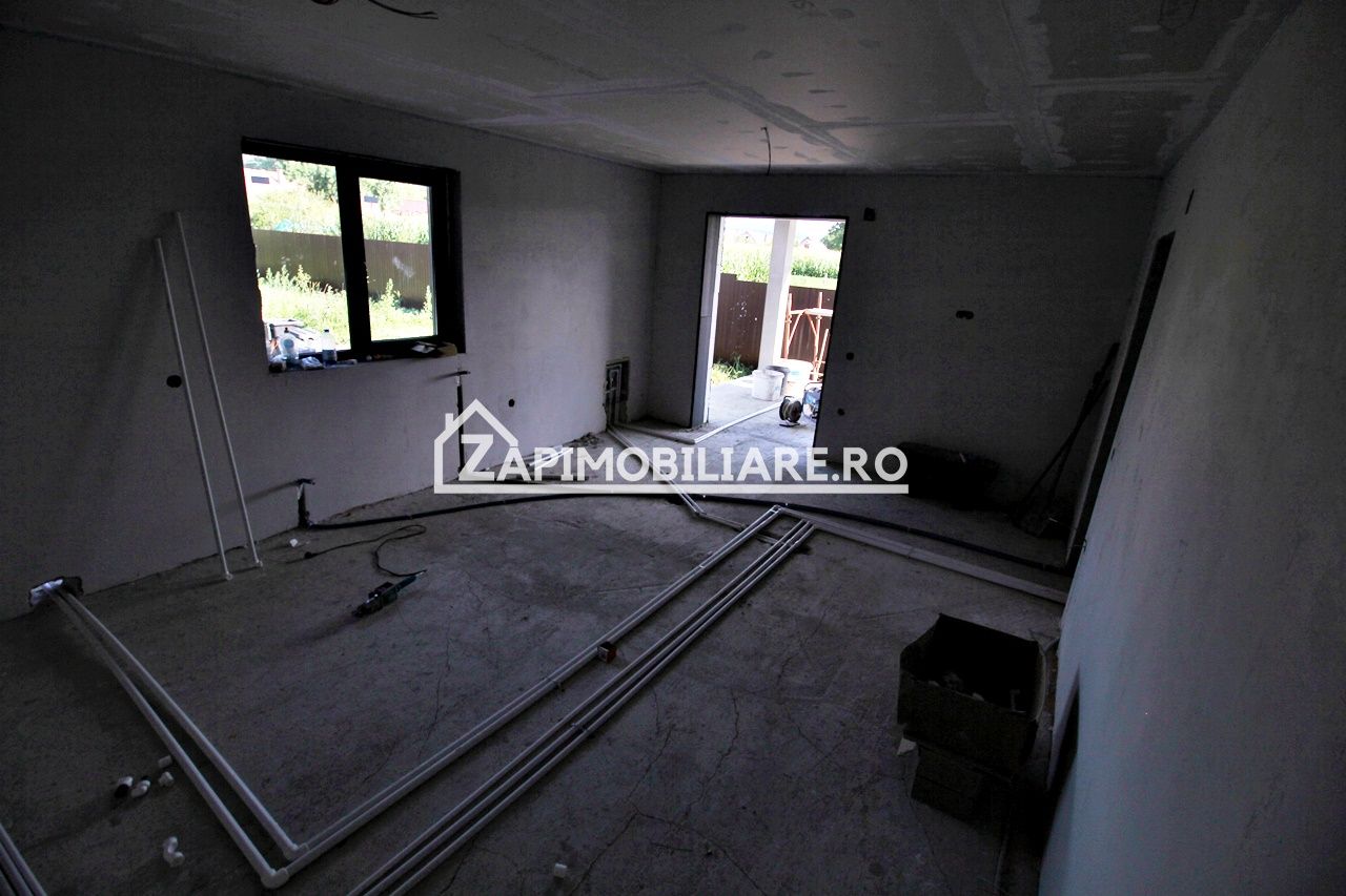 Casa 5 camere pe 1 nivel cu garaj si gard 176mp,1400mp teren — fotografia 5